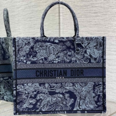 Christian Dior Shopping Bags